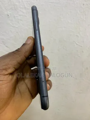 Apple iPhone 11 64GB Baki (Amfani da a Burtaniya)