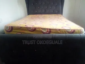 Mouka Foam Bedframe da Mattress