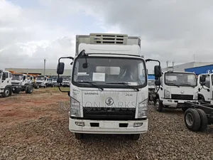 Brand New Shacman 8-Ton Refrigerated Truck