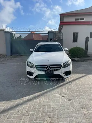 2017 Mercedes-Benz E300 Sedan Farar Farin Farin