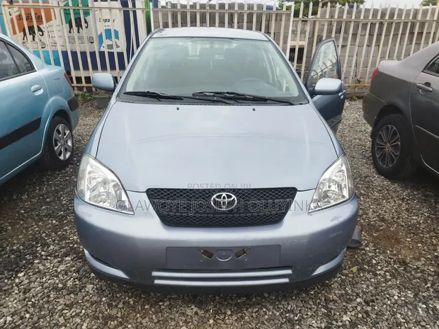 2003 Toyota Corolla Liftback - 1