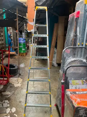 Upstrong 8-Step Aluminium Step Ladder - Brand New