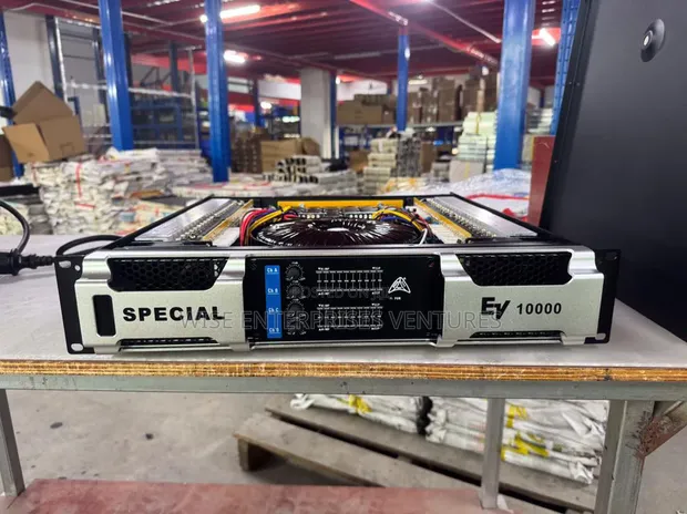 Professional Heavy Duty Power Amplifier - 1