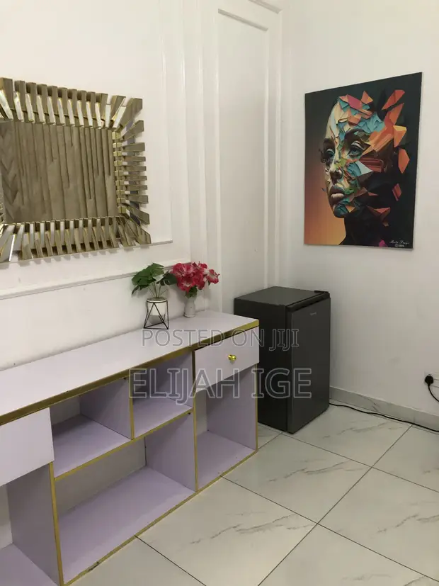 Luxury Serviced Apartment for Short/Long Stay in Lekki Phase 2 - 1
