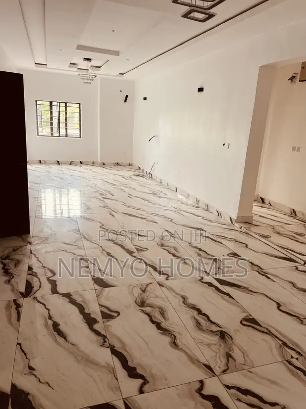 2-Bedroom Block of Flats for Rent in Dakwo District Estate - 1