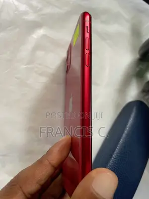 Apple iPhone 11 64GB Red