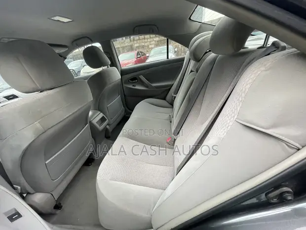 2010 Toyota Camry LE 2.5L Grey, Wadda Aka Shigo Da Shi - 1