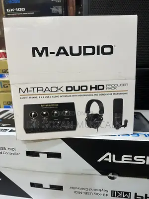 M-Audio M Track Duo Bundle Set