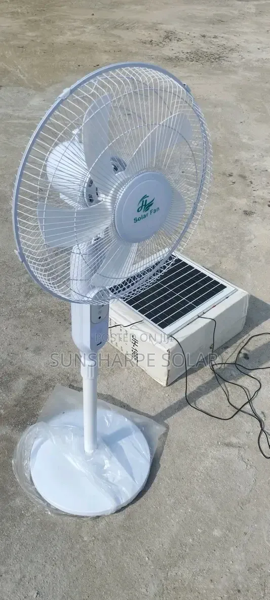 Injin Fensir Mai Sake Yi Ta Solar Tare Da Remote Da Fitilar LED - 1