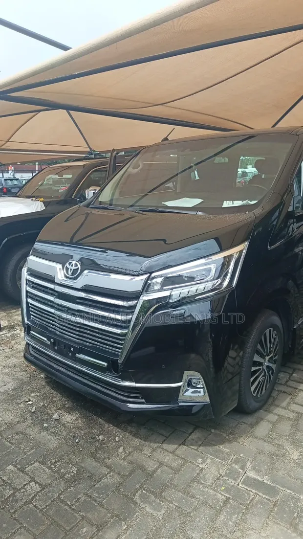 Sabon Toyota Granvia 2026 Baki - 1