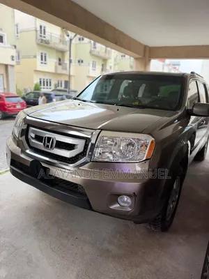 2011 Honda Pilot LX 4WD SUV Gold