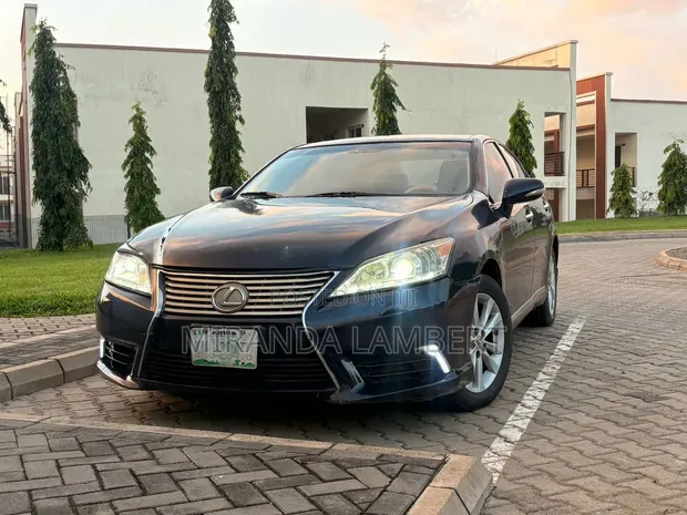 2010 Lexus ES 350 Blue - 1