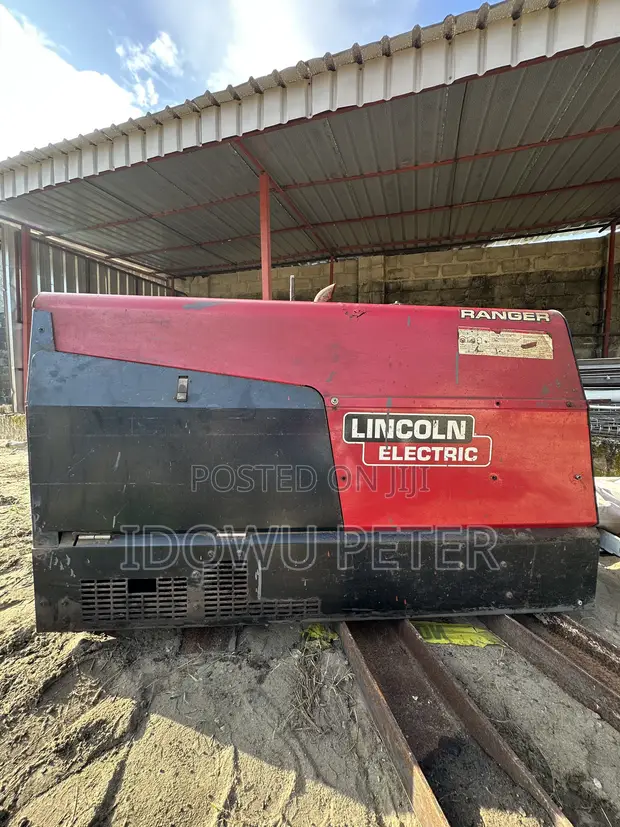 Lincoln Electric Ranger 305D Diesel Welder - 1