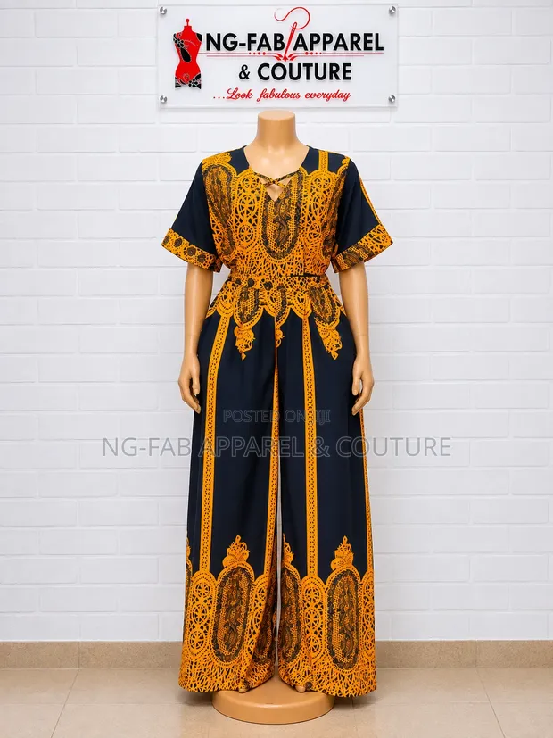 Kyakyawar Jumpsuit Daga Chiffon - Baƙi - 1
