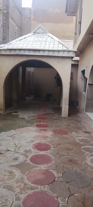 7-Bedroom Duplex for Rent in Layin Tafida, Gwale