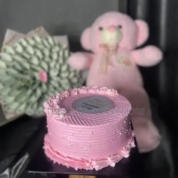 Gift Package: 8" Vanilla Cake & 80cm Teddy Bear Money Bouquet - 1