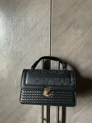 Black Classic Handbag for Girls