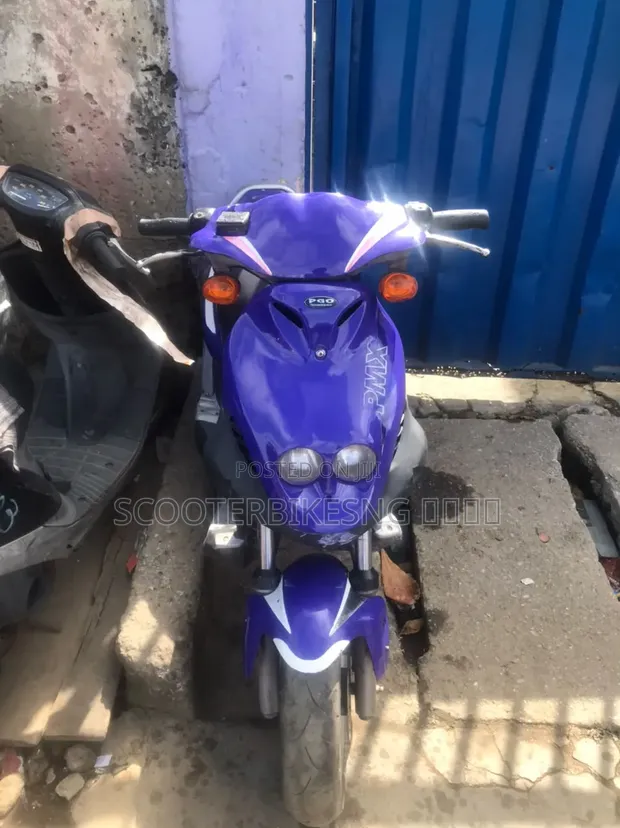 Piaggio Scooter 2022 Blue - 1