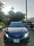Toyota Camry 2010 Gray - 4