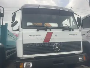 Mercedes-Benz 1320 Low-Bed Truck - 1999