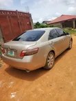 2009 Toyota Camry LE Gold - 3