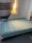 Rarraba Gudun Hijira: Gado, Tsarin Gado, Wardrobe, Fan - 2