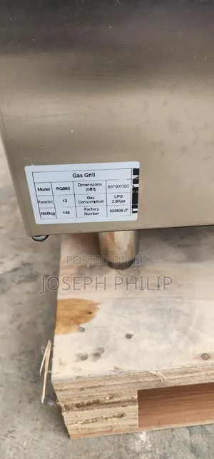 Brand New Standing Gas Griddle