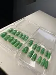 Premium Handmade Press-On Nails na Vee Beauty - 2