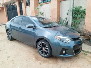 2016 Toyota Corolla Gray - First Owner, Accident-Free
