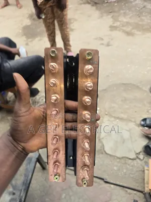 8-Way Copper Earth Bar with Bolt and Nut