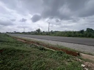 Filin 5 Acres Mai Kyau Don Siyarwa a Olojuoro, Ibadan