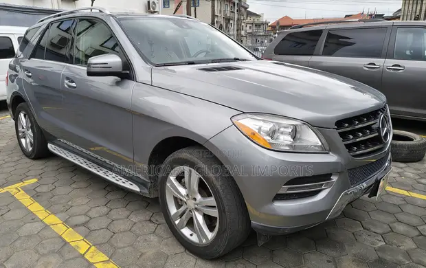 2014 Mercedes-Benz ML350 4dr SUV (3.5L 6cyl 7A) Grey - 1