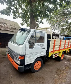 Toyota Dyna 200 (2000) - Tayoyi 6, Man Fetur