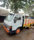 Toyota Dyna 200 (2000) - 6 Tyres, Petrol - 1