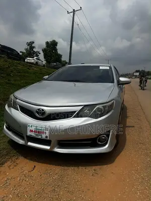 2014 Toyota Camry SE Sport Sedan