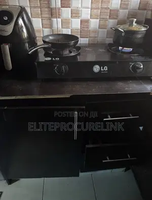 Cikakken Kitchen Cabinet - 3 Sashe