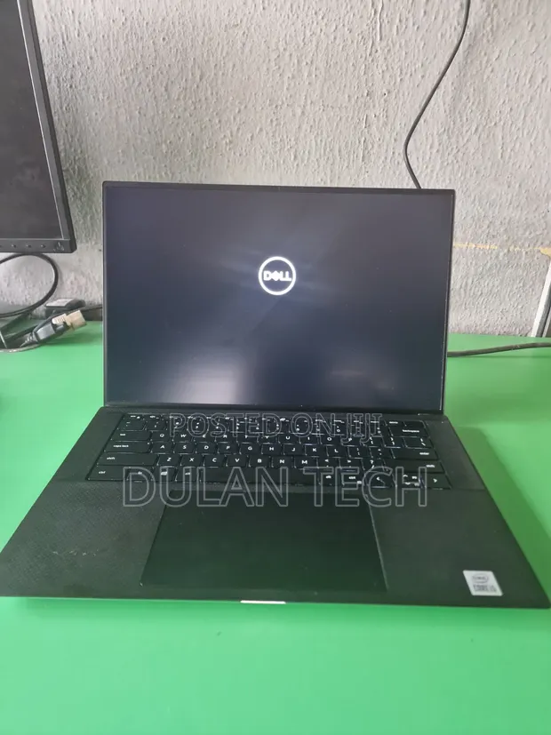 Dell XPS 15 9500 Laptop - 16GB RAM, Intel Core i5, 512GB SSD - 1