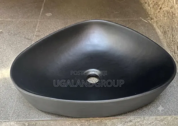 Modern Black Ceramic Countertop Basin - 1