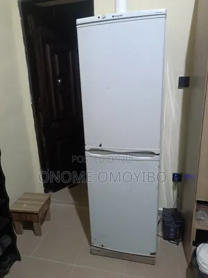 Hotpoint Double Door Fridge/Freezer - White