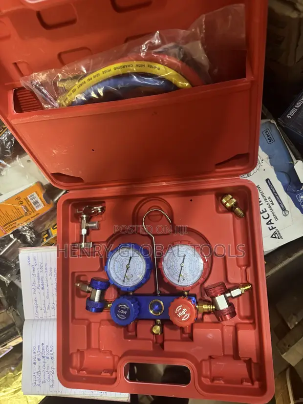 AC Manifold Gauge Set - 2-Valve Refrigeration Charging Kit - 1