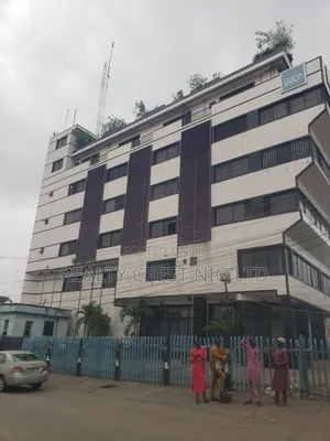 Premium 7-Floor Office Building on Allen Avenue