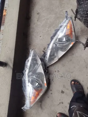 Used Headlight for Honda CR-V (2007-2010)