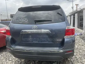 2013 Toyota Highlander Limited 3.5L 4WD Blue