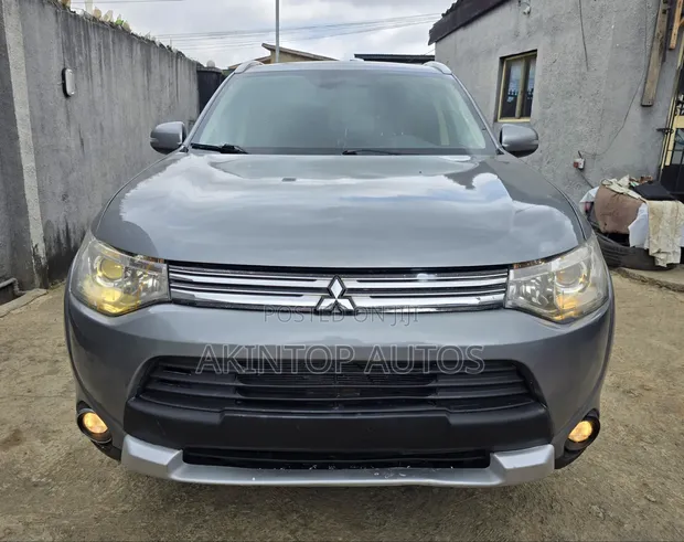 2015 Mitsubishi Outlander GT SUV AWD - 1