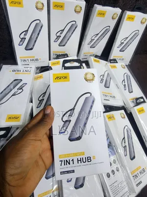 7-in-1 USB Hub (USB-A + USB-C)