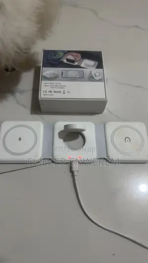 3-in-1 Foldable Wireless Charging Station for iPhone/Watch/AirPods