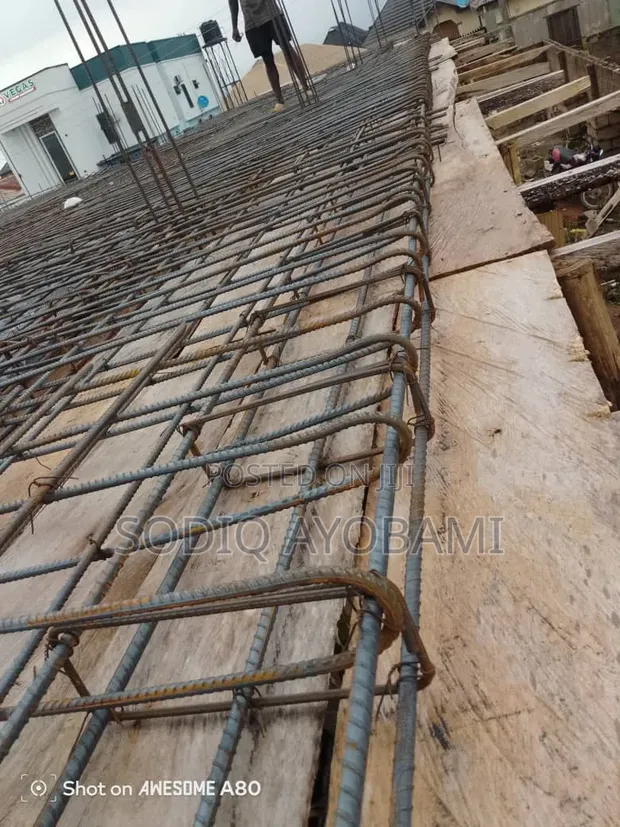 Professional Welder & Iron Bender - Gates, Doors, Repairs in Osogbo - 1