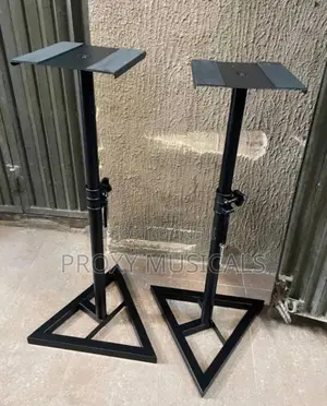 Classic Audio Studio Monitor Stands (Pair)