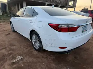 2013 Lexus ES 350 FWD Sedan - Foreign Used