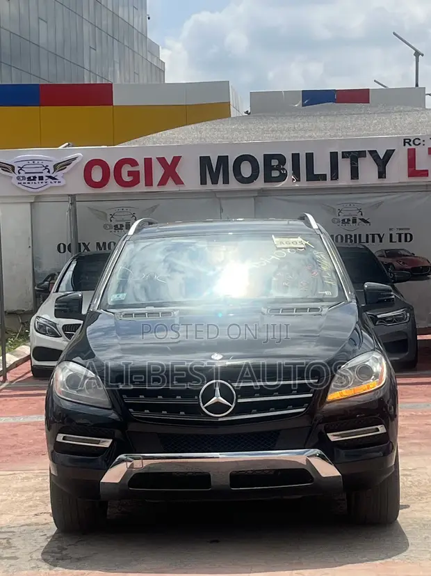 Mercedes-Benz M Class 2013 Black - 1